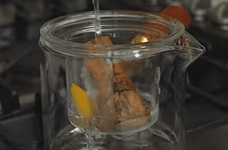 Pee Trouble? Use This Kitchen Nutrient Before Your Next Meal